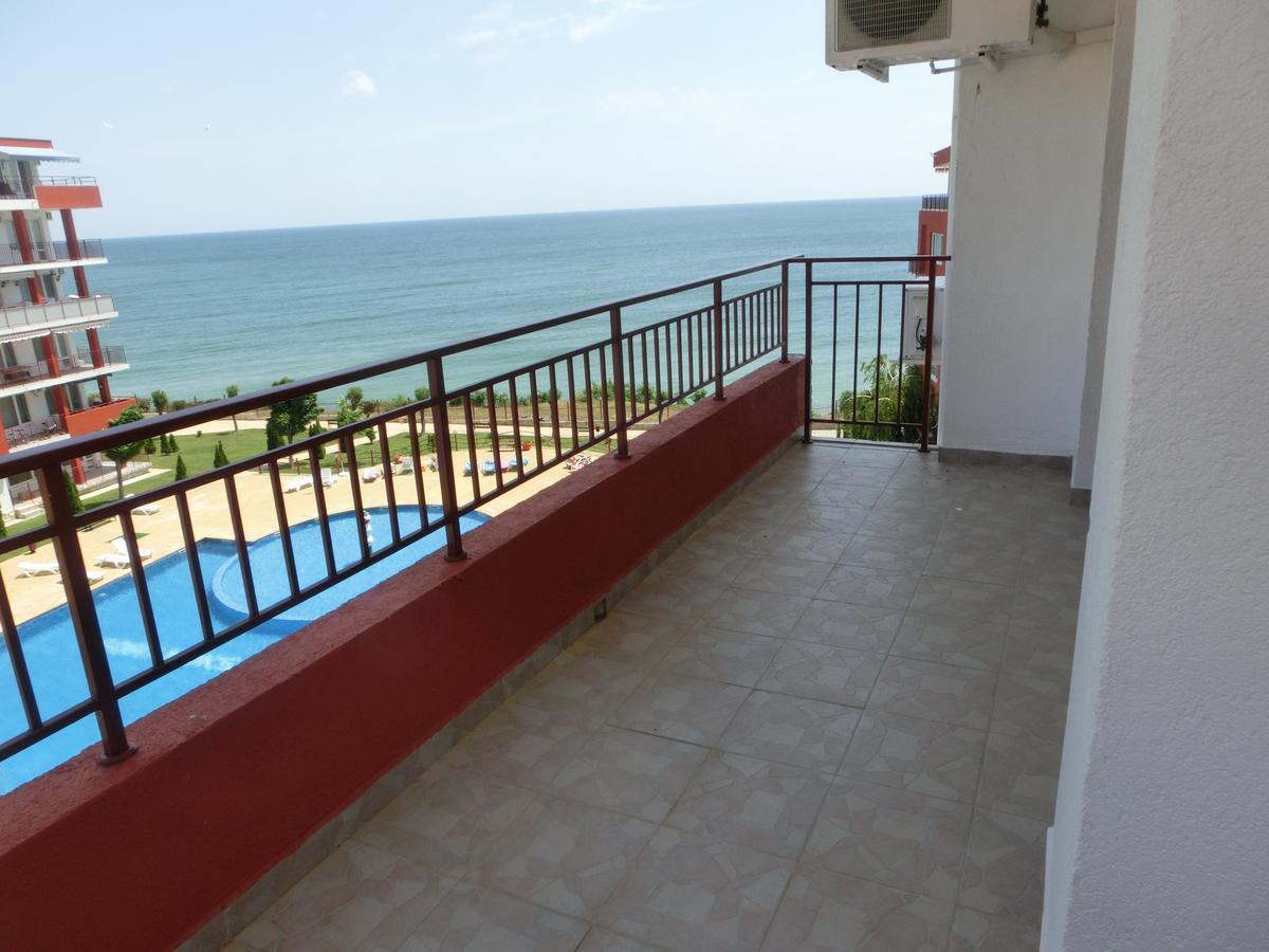 Sea View Panorama Apartment On Complex With Pools And Beach, Sveti Vlas Bagian luar foto