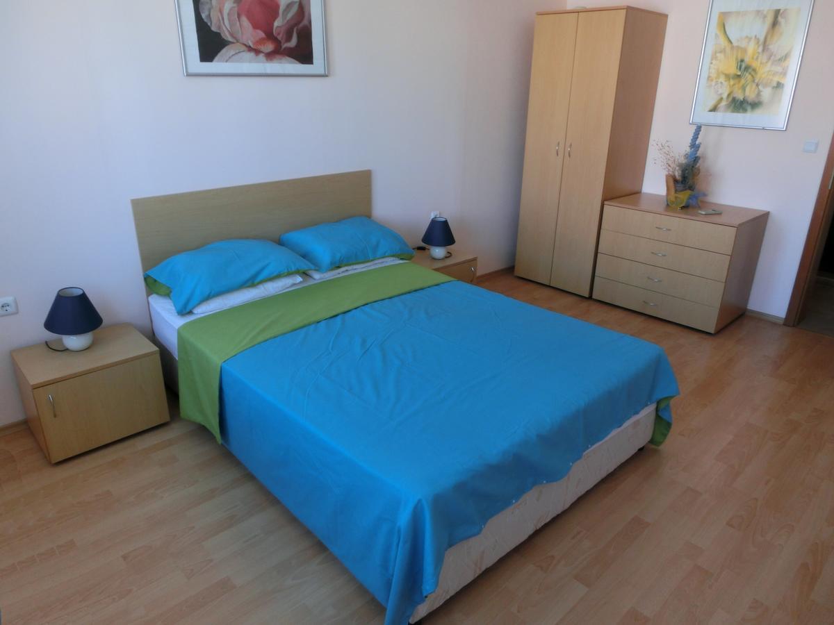 Sea View Panorama Apartment On Complex With Pools And Beach, Sveti Vlas Bagian luar foto