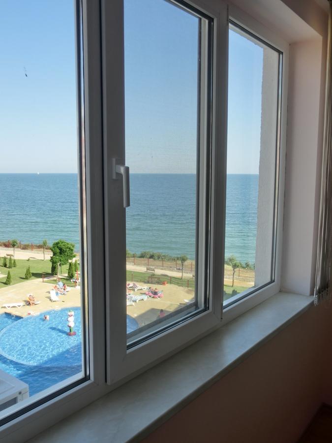 Sea View Panorama Apartment On Complex With Pools And Beach, Sveti Vlas Bagian luar foto